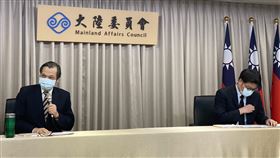 援港方案  陸委會宣布成立台港服務交流辦公室陸委會主委陳明通18日下午在例行記者會宣布，針對「香港人道援助關懷行動專案」，設立「台港服務交流辦公室」，並在7月1日正式營運。中央社記者賴言曦攝　109年6月18日