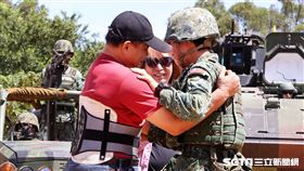 父親不贊成吳育柔到支持轉任特戰軍官內心百感交集，終於讓爸媽看到她是正港女特戰。（圖／記者邱榮吉拍攝）