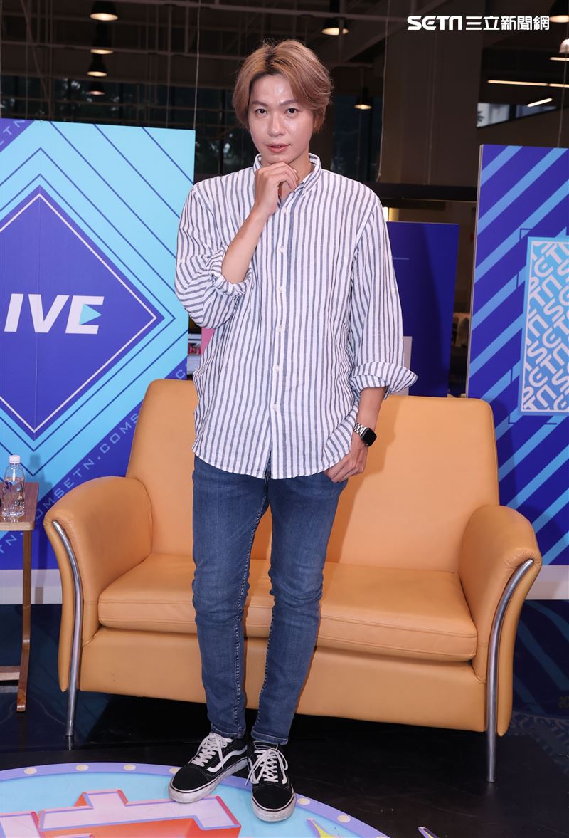 黃少谷安安大明星。（記者邱榮吉/攝影）