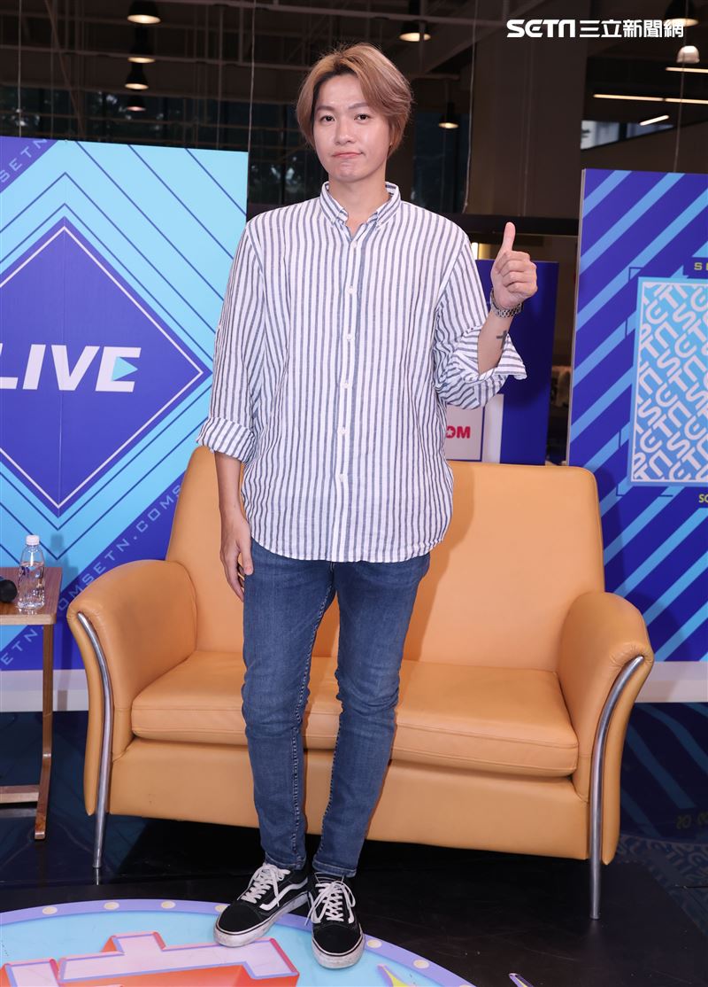 黃少谷安安大明星。（記者邱榮吉/攝影）