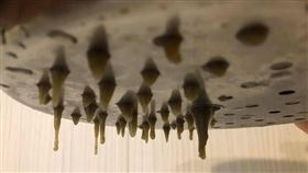 鐘乳石,草仔粿,液化,暗黑廚藝(翻攝自 爆怨公社)