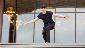 「ENERGY」團長葉乃文（牛奶）擔任「2020捷運盃街舞大賽」製作顧問團總召。（圖／寬寬整合行銷提供）