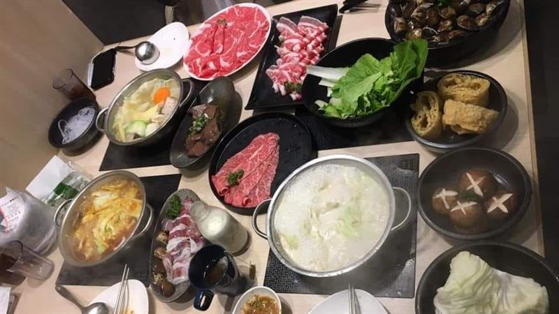 打卡送肉盤丟臉？她遭貴婦白眼嗆寒酸