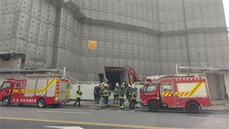 快訊／京華城傳坍塌　1工人受困！