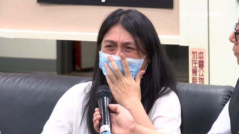 爸喊受委屈告訴我　補充兵屍體突冒血