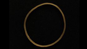 日環食,橡皮筋,廢文,幸運手環