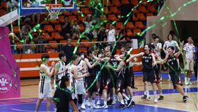 國泰人壽完成WSBL十連霸。（圖／中華籃協提供）