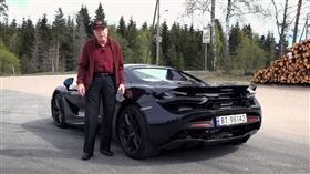 ▲挪威78歲老人開麥拉倫超跑當代步工具（圖／翻攝自TV 2 Youtube）