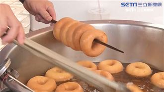 嘉義搶看日環食　甜甜圈成應景美食