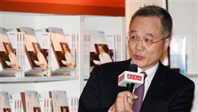 北榮院長張德明新書發表記者會（1）台北榮民總醫院院長張德明（圖）21日舉辦「醫中有情」新書發表記者會，闡述他行醫生涯的點點滴滴。中央社記者施宗暉攝　109年6月21日