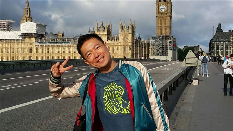 前主播皮蛇纏身　半臉全毀險失明