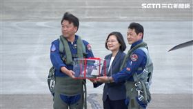 蔡英文、勇鷹、高教機、國機國造