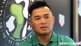 ▲胡金龍代言高球智慧錶。（圖／記者黃泓哲攝影）