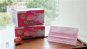 首批兩萬盒！超商獨賣丹寧玫瑰色口罩