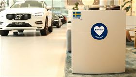 ▲VOLVO添購Blueair空氣清淨機進駐展間。（圖／VOLVO提供）