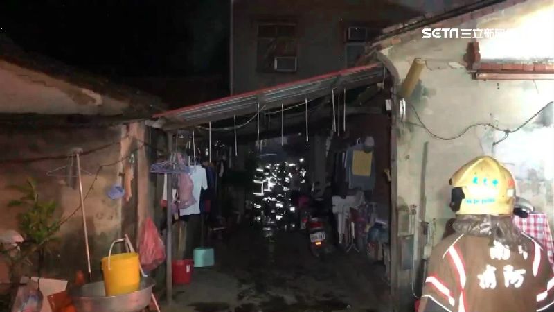 台南鐵皮屋大火4死　消防：雜物很多