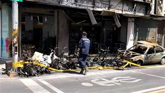 明新科大旁超商大火　車疑自燃全燒毀