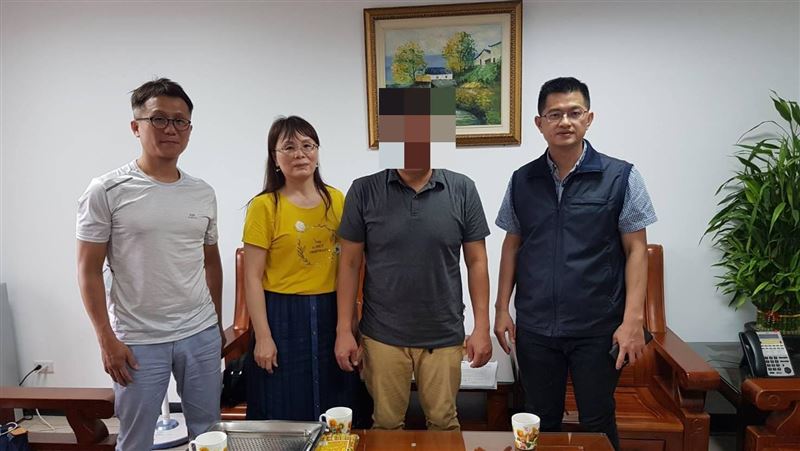 女警開車狂鬼打牆　竟是「祂」在求助