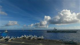 美軍,羅斯福號,尼米茲號,共軍,解放軍,菲律賓海 圖／翻攝自美國太平洋艦隊推特