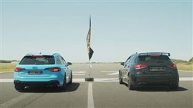 ▲賓士A45 S對決奧迪RS4 Avant（圖／翻攝自Archie Hamilton Racing Youtube）