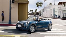 ▲MINI CABRIO SIDEWALK EDITION（圖／MINI提供）