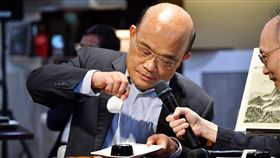 行政院長蘇貞昌參訪故宮博物院。（圖／行政院提供）