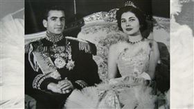 伊朗末代國王與他的第二任王妃(圖/翻攝自網路)