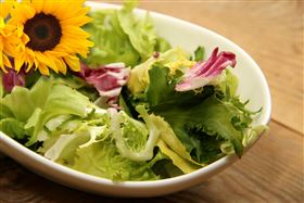 沙拉、生菜沙拉／pixabay