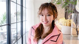 離婚2年爆找3牛郎　愛紗貼屁股嗨玩