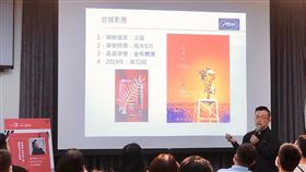藝文記者實驗室7月登場　姚經玉應邀開講台中市影視發展基金會將於7月9日至11日舉辦「藝文記者實驗室」課程，探討媒體在藝文產業中的角色，將邀請業界人士分享經驗，資深電影人姚經玉將（後立者）也將為學員剖析電影產業及行銷運作。（海鵬影業提供）中央社記者王心妤傳真　109年6月23日