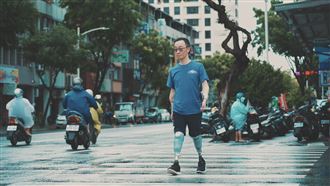 教授四肢截肢忍痛提分手　女友竟說…