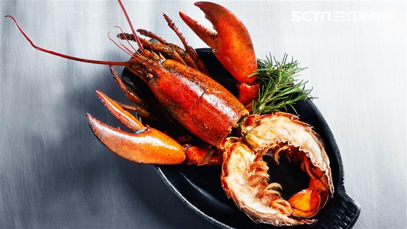 穿上藍白紅　夏慕尼吃龍蝦只要15元