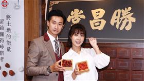 大元、Darren邱凱偉。（記者林勝凱攝影）