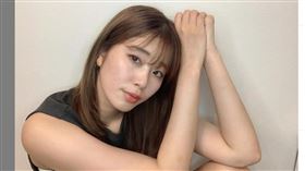 稻村亞美露出雙臂照片吸引網友討論。(圖／翻攝自IG)
