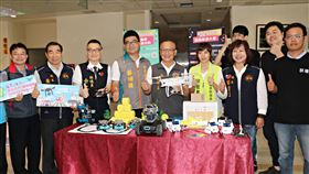 苗縣府辦空拍微電影暨智能AI大賽苗栗縣政府為推廣無人機與智能產業創新應用，將舉辦空拍微電影暨智能AI大賽，24日在縣府舉辦宣傳記者會，縣長徐耀昌（前右4）歡迎踴躍參賽。（苗栗縣政府提供）中央社記者管瑞平傳真　109年6月24日