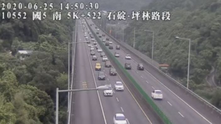 獨／國5塞爆！北花客運近7小時才到