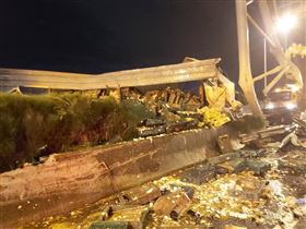 雞蛋,西濱,伸港,自撞,蛋車,彰化