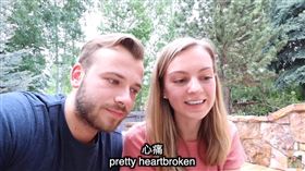 兩人對回到台灣遙遙無期感到心痛沮喪。（圖／翻攝自莫彩曦YouTube）