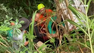 司馬庫斯1休旅翻落邊坡　疑煞車失靈