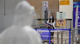 達美航空復飛中國上海首航班，27日清晨抵達上海浦東機場。（圖／翻攝自中新網）