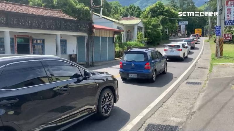 溪頭人潮害塞　鹿谷人怨：應設收費站