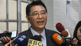 立法院秘書長林志嘉針對八百壯士毆打記者員警破壞立法院發表聲明。 （圖／記者林敬旻攝）