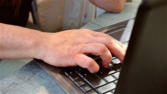 千元網域副業　10年年收進帳300萬