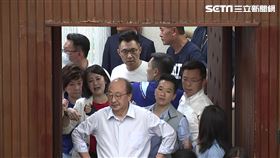 何志偉、柯建銘、吳思瑤、江啟臣、趙天麟（國民黨,民進黨,立委,立法院,議場,監委,破門
