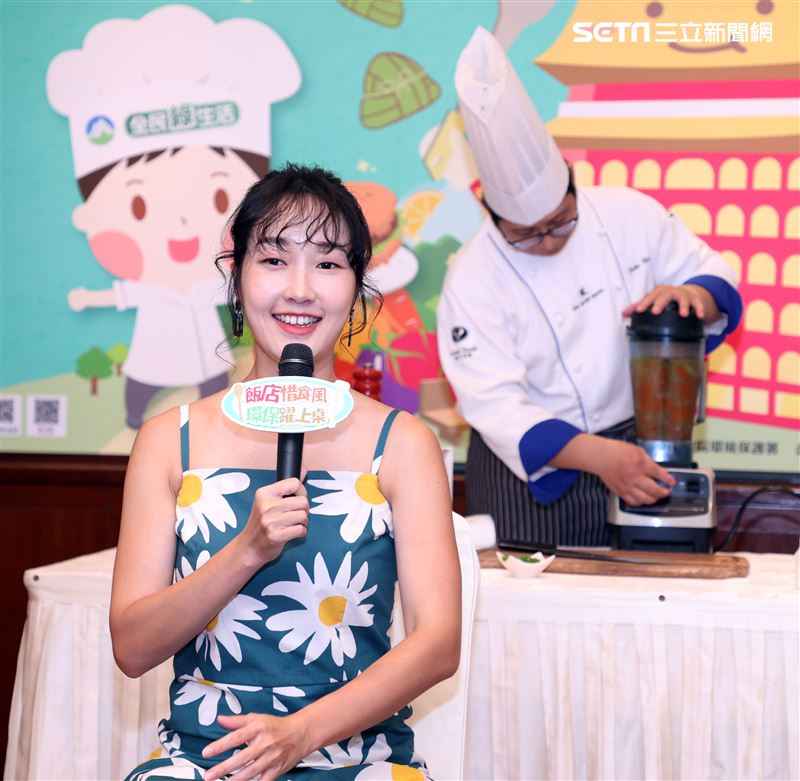 巴鈺出席「飯店惜食風、環保躍上桌」推廣惜食。（記者邱榮吉/攝影）