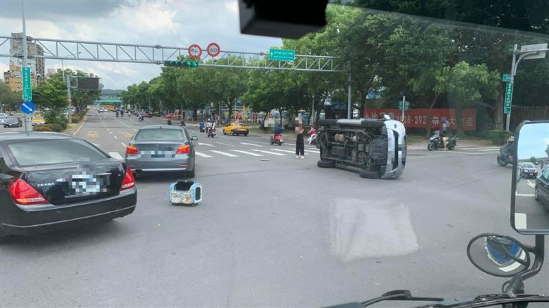 北投驚傳車禍事故　網友急壞忙問毛孩