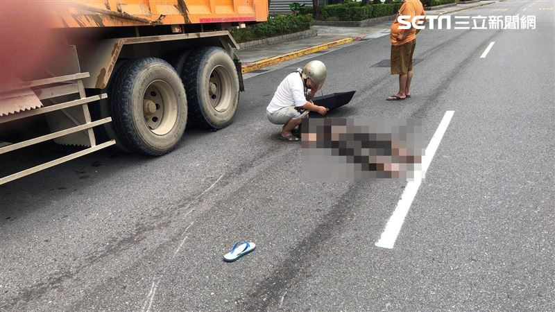 北投機車雙載車禍　59歲男命危送醫