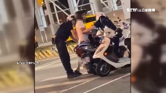 男騎士疑拒檢遭警包圍　求饒狂喊拜託