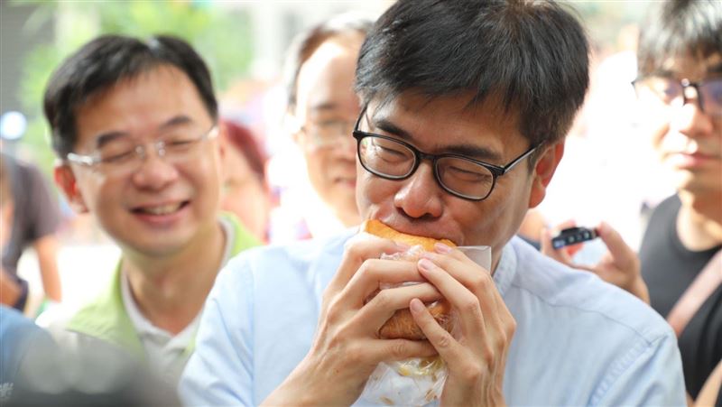 連吃2份早餐！陳其邁疑「爆釦」了