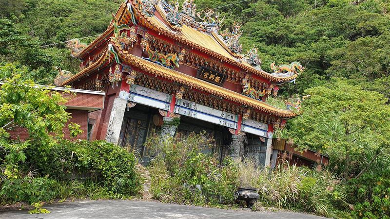 嘉義振興宮八八風災傾斜　成觀光秘境